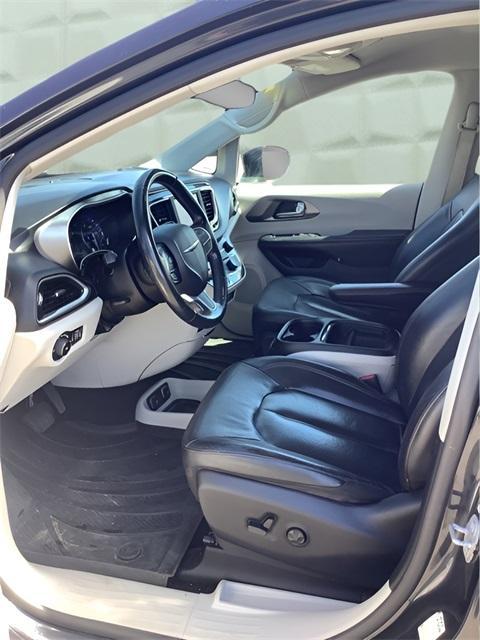 used 2020 Chrysler Pacifica car, priced at $16,444