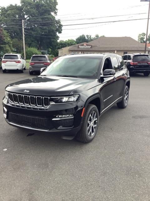 new 2024 Jeep Grand Cherokee car, priced at $51,247