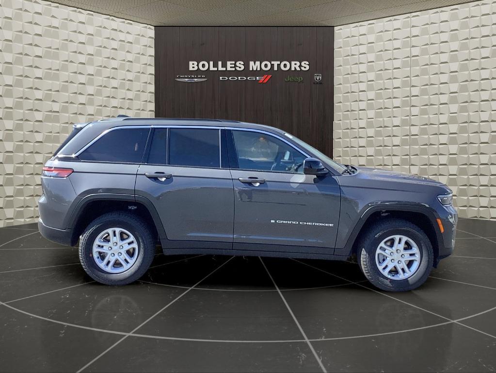 new 2025 Jeep Grand Cherokee car, priced at $39,790