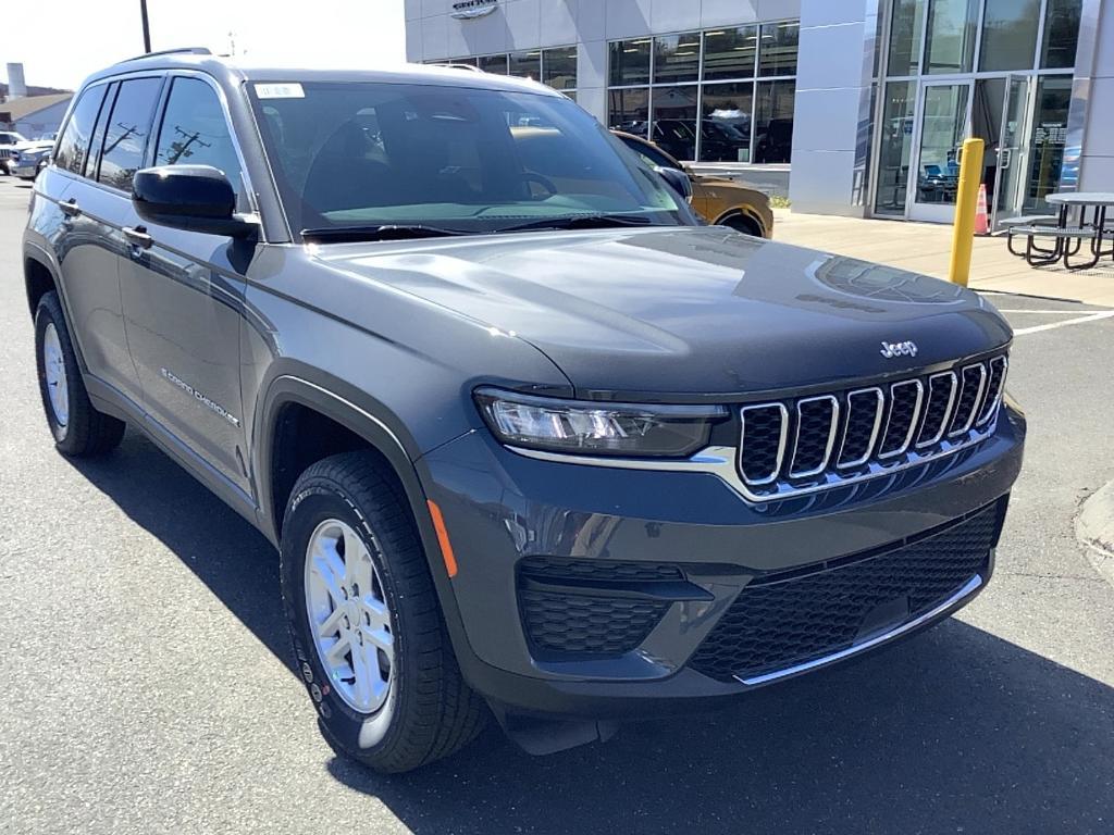 new 2025 Jeep Grand Cherokee car, priced at $37,790