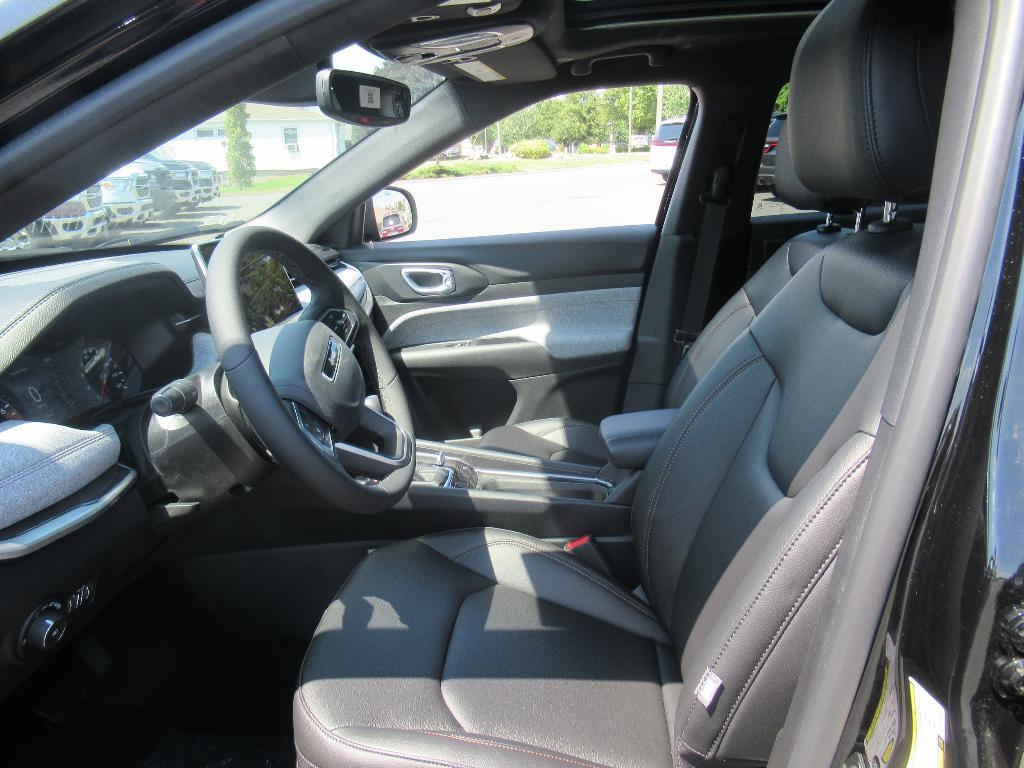 new 2024 Jeep Compass car, priced at $39,174