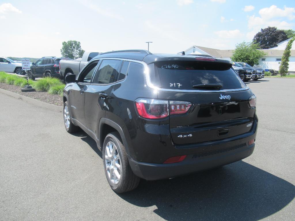 new 2024 Jeep Compass car, priced at $39,174