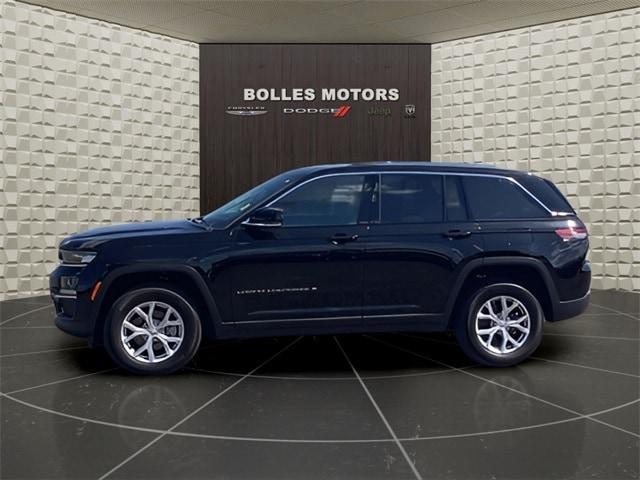 used 2022 Jeep Grand Cherokee car, priced at $32,220
