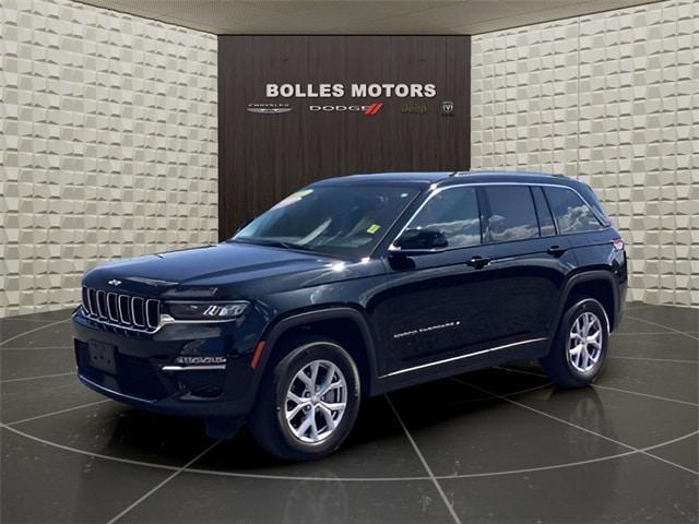 used 2022 Jeep Grand Cherokee car, priced at $32,220