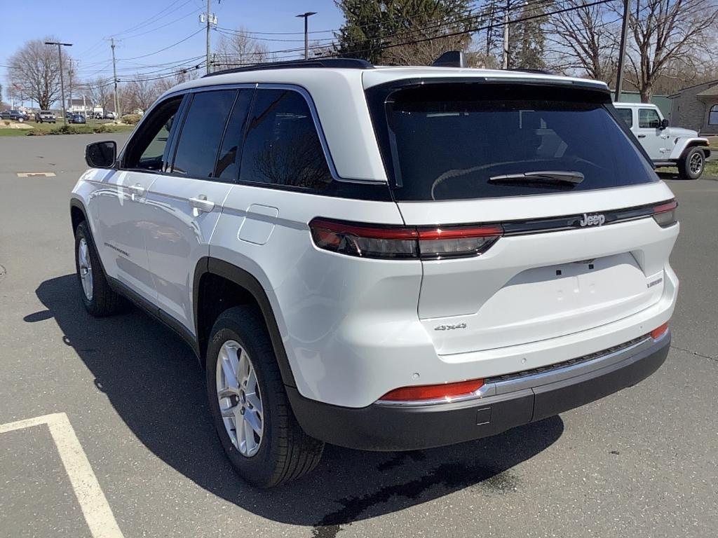 new 2025 Jeep Grand Cherokee car, priced at $42,046