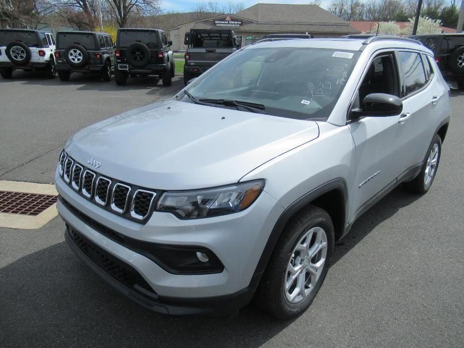 new 2024 Jeep Compass car, priced at $37,601