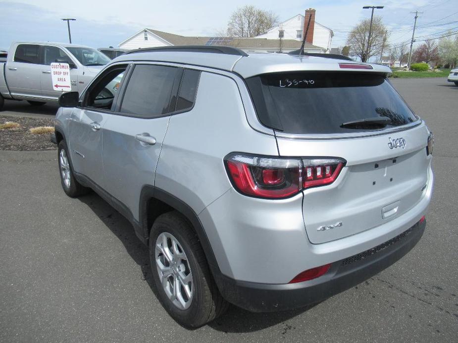 new 2024 Jeep Compass car, priced at $37,101