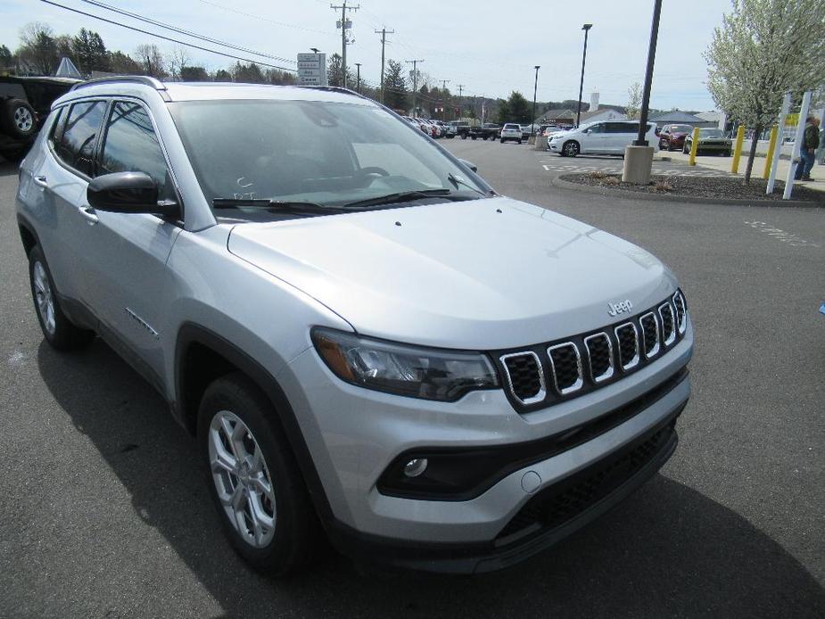 new 2024 Jeep Compass car, priced at $34,101