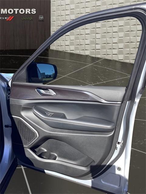 used 2022 Jeep Grand Cherokee L car, priced at $32,878