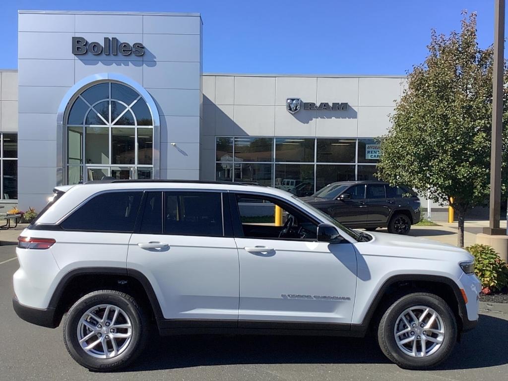 new 2025 Jeep Grand Cherokee car, priced at $41,746