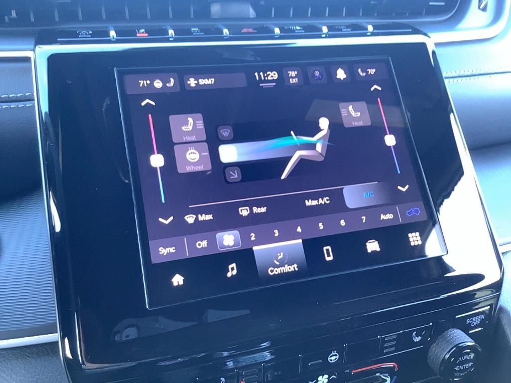 new 2025 Jeep Grand Cherokee car, priced at $41,746