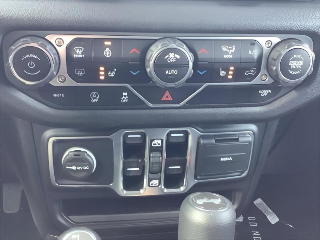 new 2025 Jeep Wrangler car, priced at $50,575