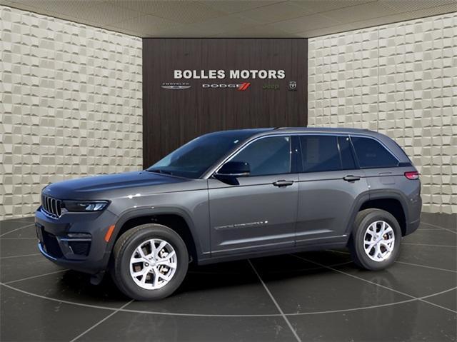 used 2022 Jeep Grand Cherokee car, priced at $33,383