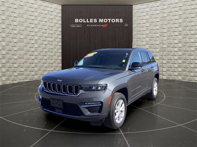 used 2022 Jeep Grand Cherokee car, priced at $33,383