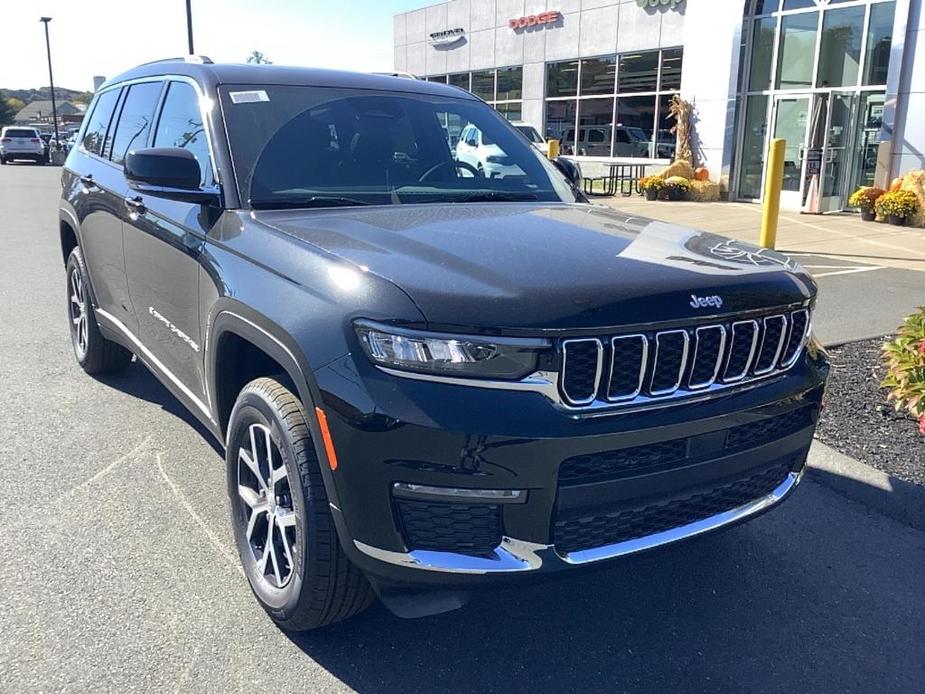 new 2025 Jeep Grand Cherokee L car, priced at $48,857