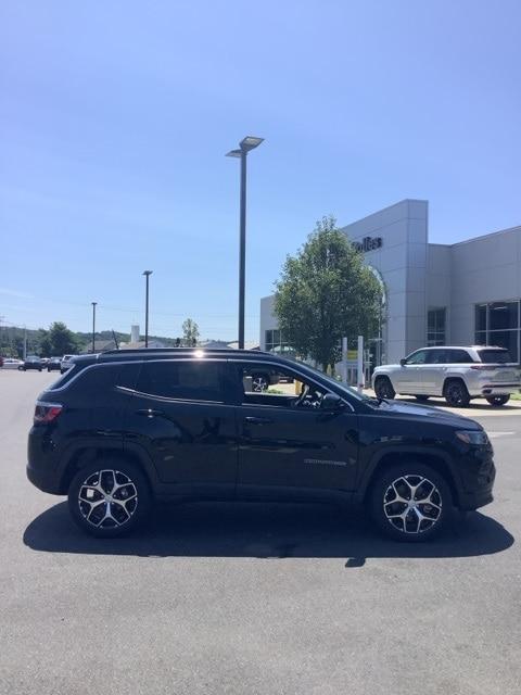 new 2024 Jeep Compass car, priced at $38,104