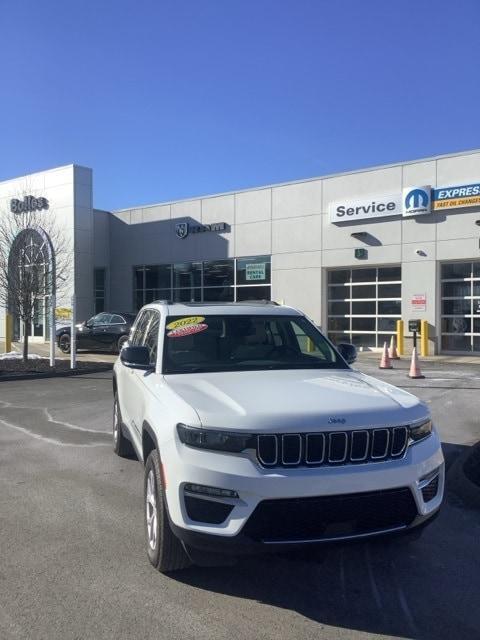 used 2022 Jeep Grand Cherokee car, priced at $31,731