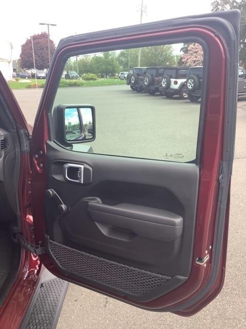 used 2022 Jeep Wrangler Unlimited car, priced at $30,998
