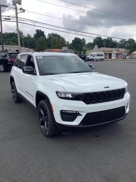 new 2024 Jeep Grand Cherokee car, priced at $53,164