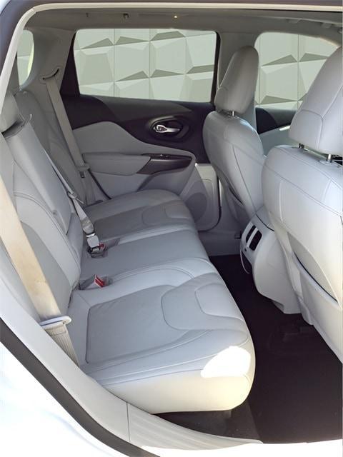 used 2021 Jeep Cherokee car, priced at $26,935