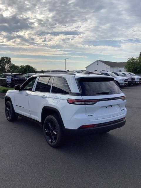 new 2024 Jeep Grand Cherokee car, priced at $53,164