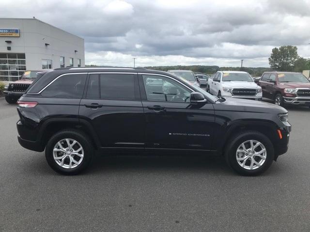 used 2023 Jeep Grand Cherokee car, priced at $38,278