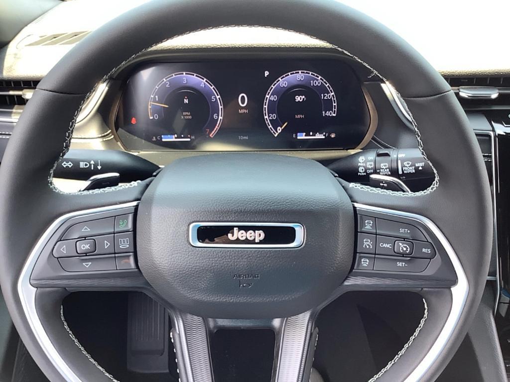 new 2025 Jeep Grand Cherokee car, priced at $46,230