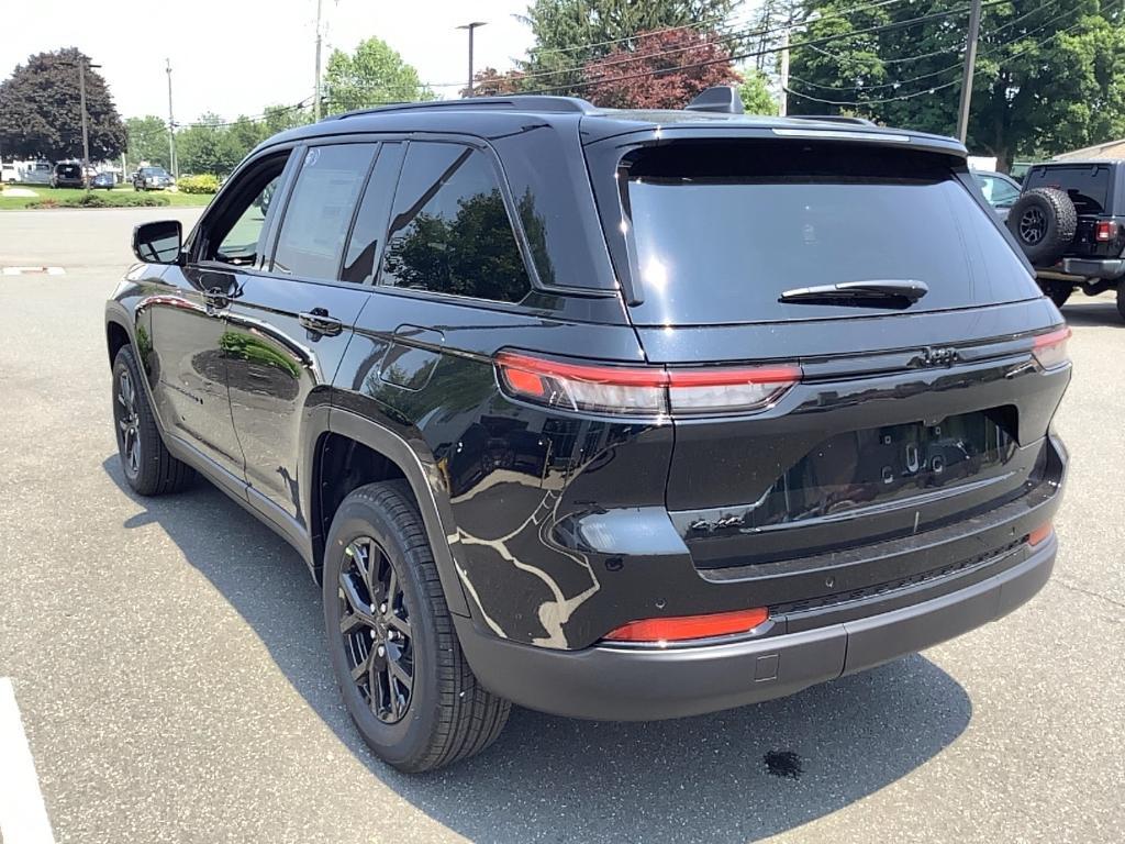 new 2025 Jeep Grand Cherokee car, priced at $46,230