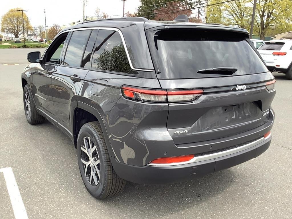new 2025 Jeep Grand Cherokee car, priced at $48,506