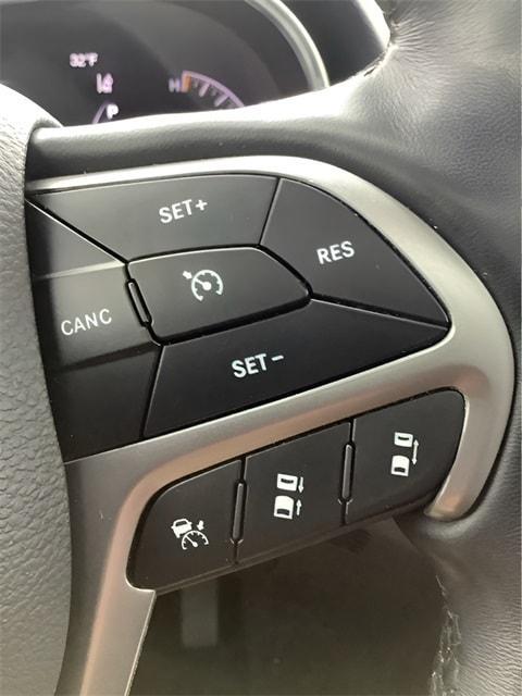 used 2022 Jeep Grand Cherokee WK car, priced at $28,220