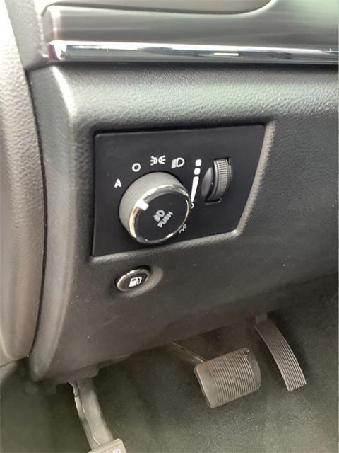 used 2022 Jeep Grand Cherokee WK car, priced at $28,220