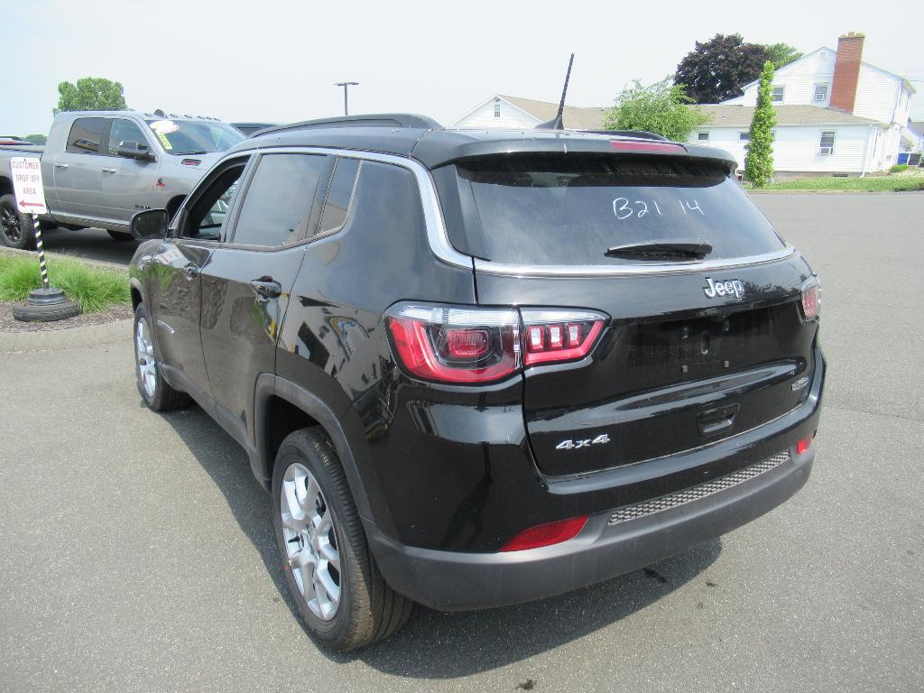 new 2024 Jeep Compass car, priced at $36,345