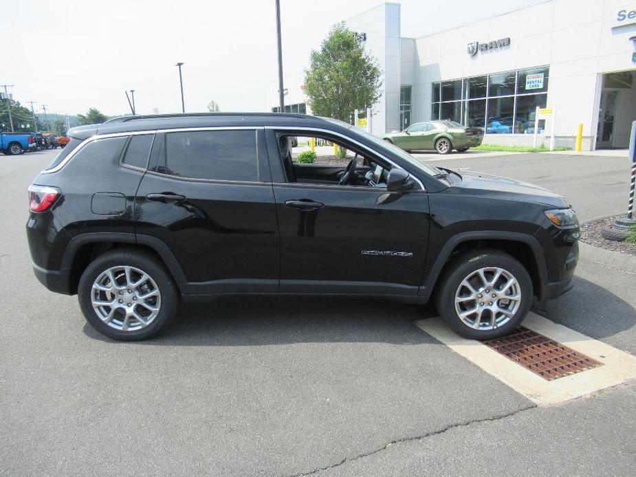 new 2024 Jeep Compass car, priced at $36,345