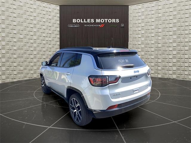 new 2025 Jeep Compass car, priced at $40,885