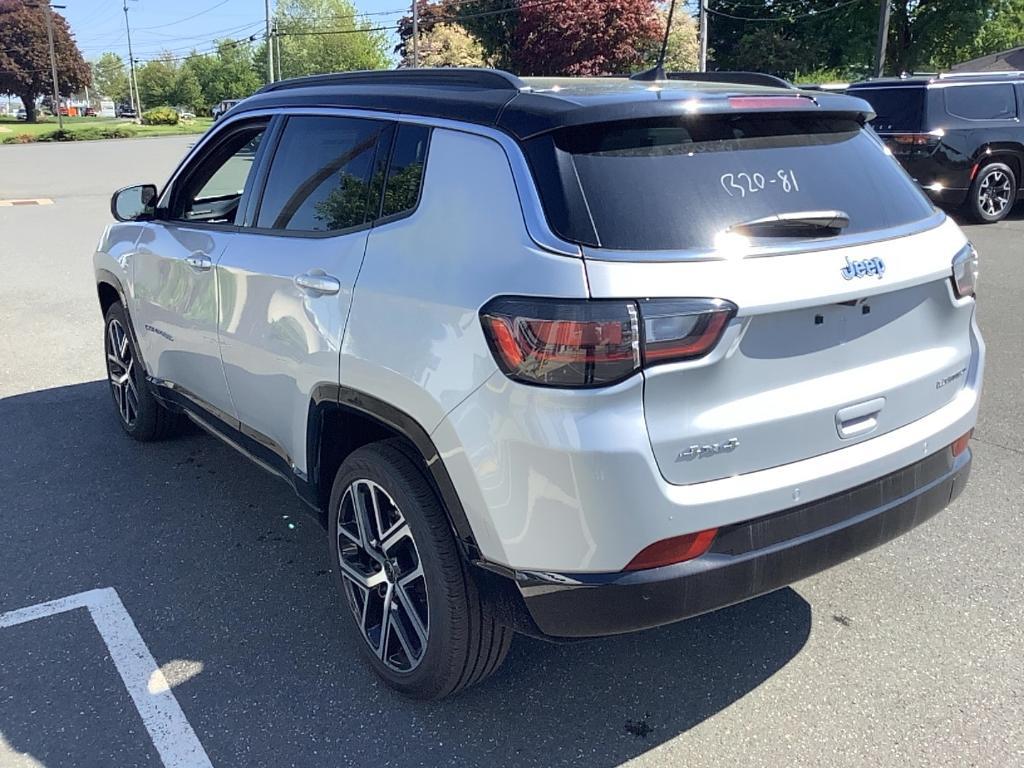 new 2025 Jeep Compass car, priced at $40,885