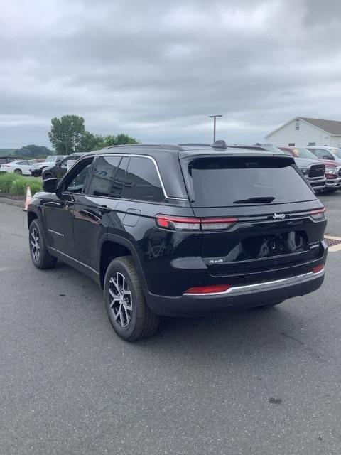 new 2024 Jeep Grand Cherokee car, priced at $51,247