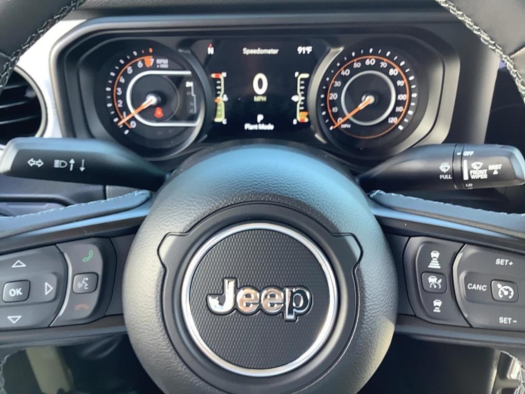 new 2025 Jeep Gladiator car, priced at $51,565