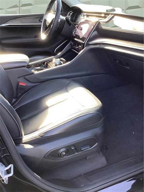 used 2022 Jeep Grand Cherokee car, priced at $34,850