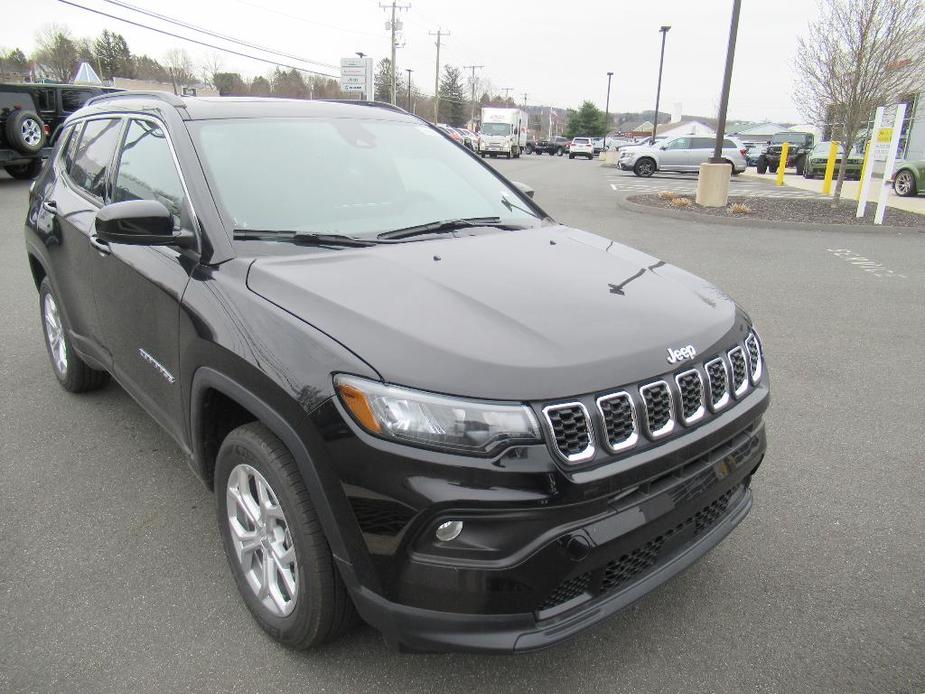 new 2024 Jeep Compass car, priced at $37,101