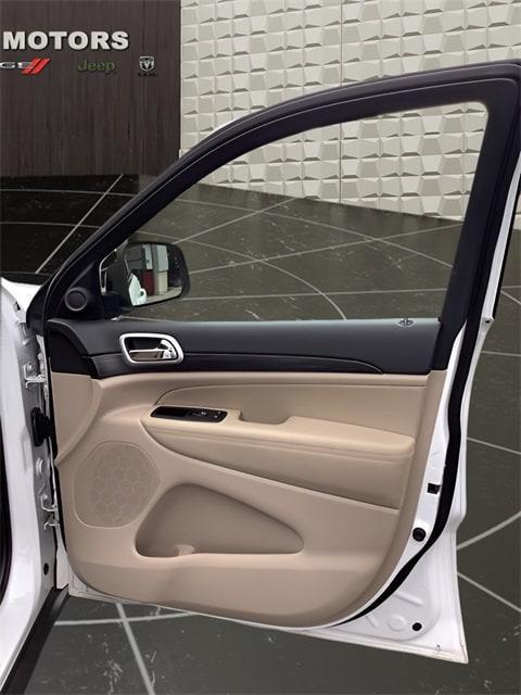 used 2022 Jeep Grand Cherokee WK car, priced at $27,288