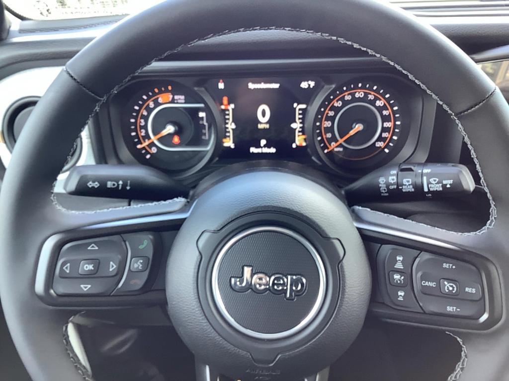 new 2025 Jeep Wrangler car, priced at $48,322