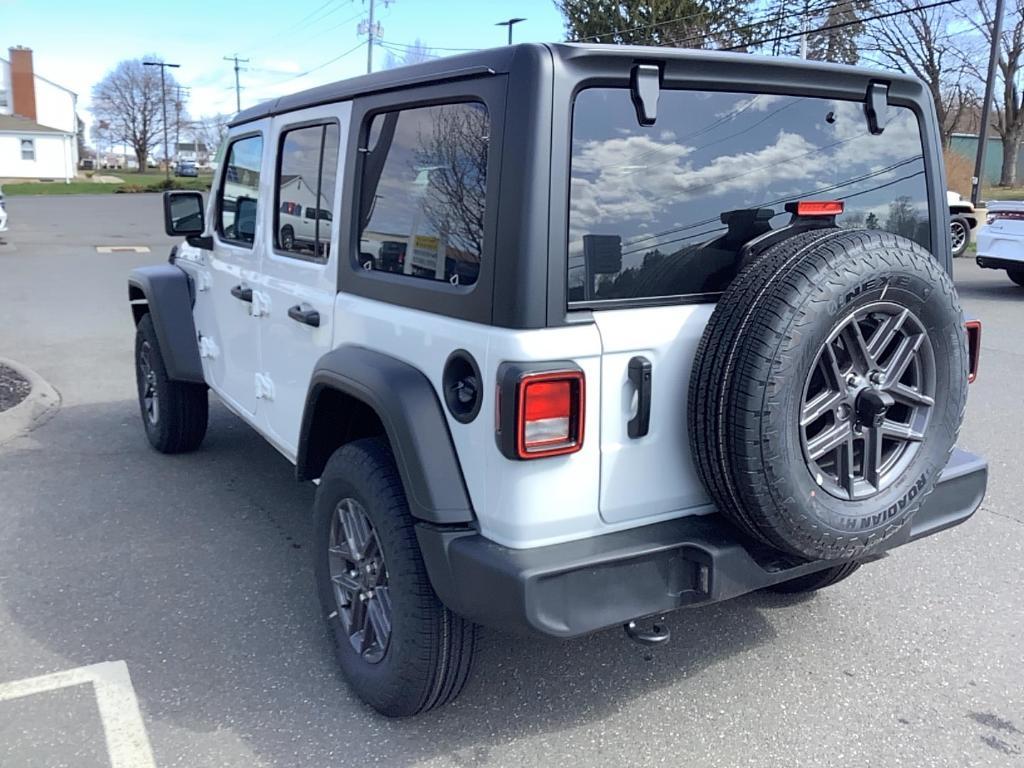 new 2025 Jeep Wrangler car, priced at $48,322