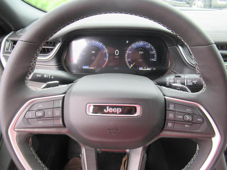 new 2024 Jeep Grand Cherokee L car, priced at $54,433