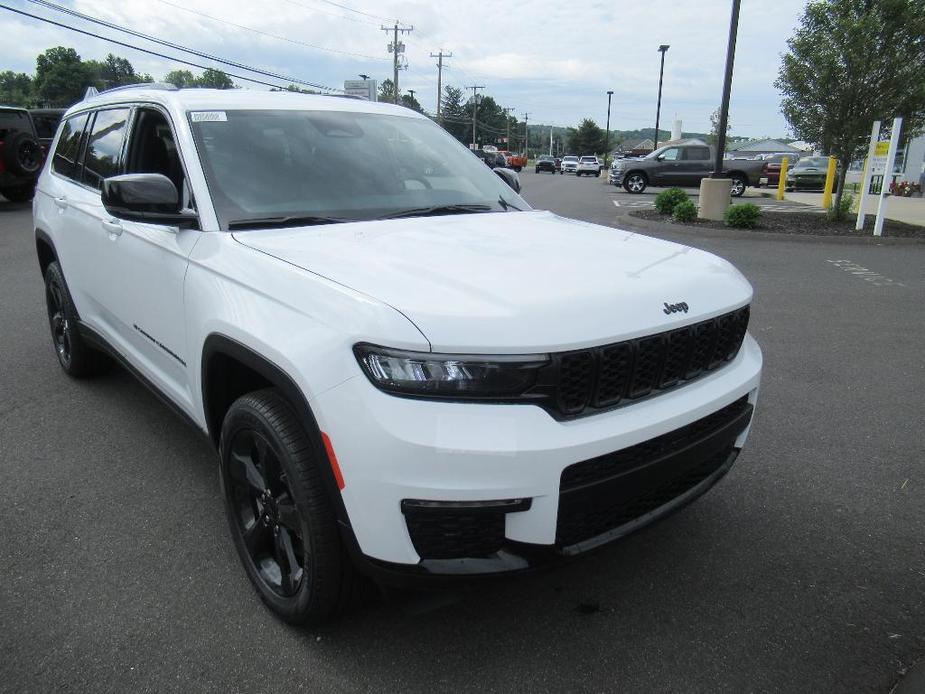 new 2024 Jeep Grand Cherokee L car, priced at $54,433