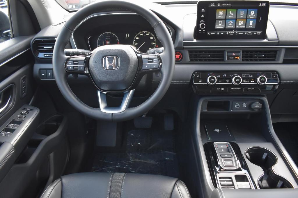 new 2025 Honda Pilot car