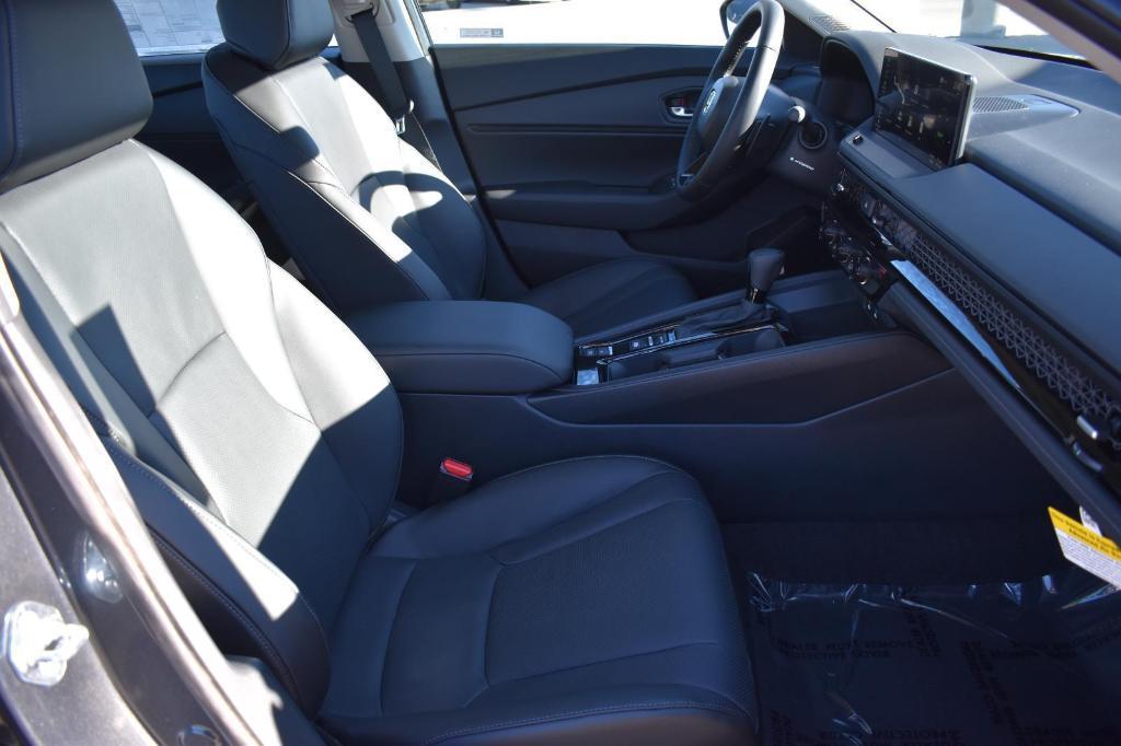 new 2025 Honda Accord Hybrid car