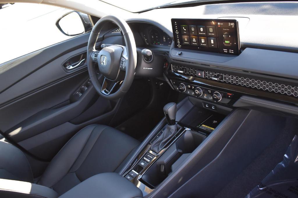new 2025 Honda Accord Hybrid car