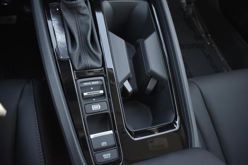 new 2025 Honda Accord Hybrid car