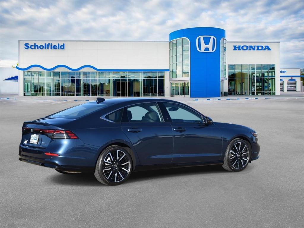 new 2025 Honda Accord Hybrid car