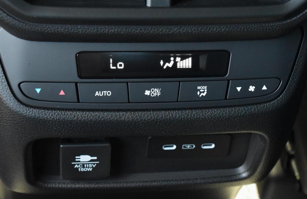 new 2025 Honda Pilot car